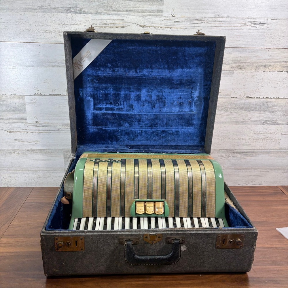 Vintage Hohner Marchesa Accordion Green Gold Piano LM 41 120 Original Case 1950s